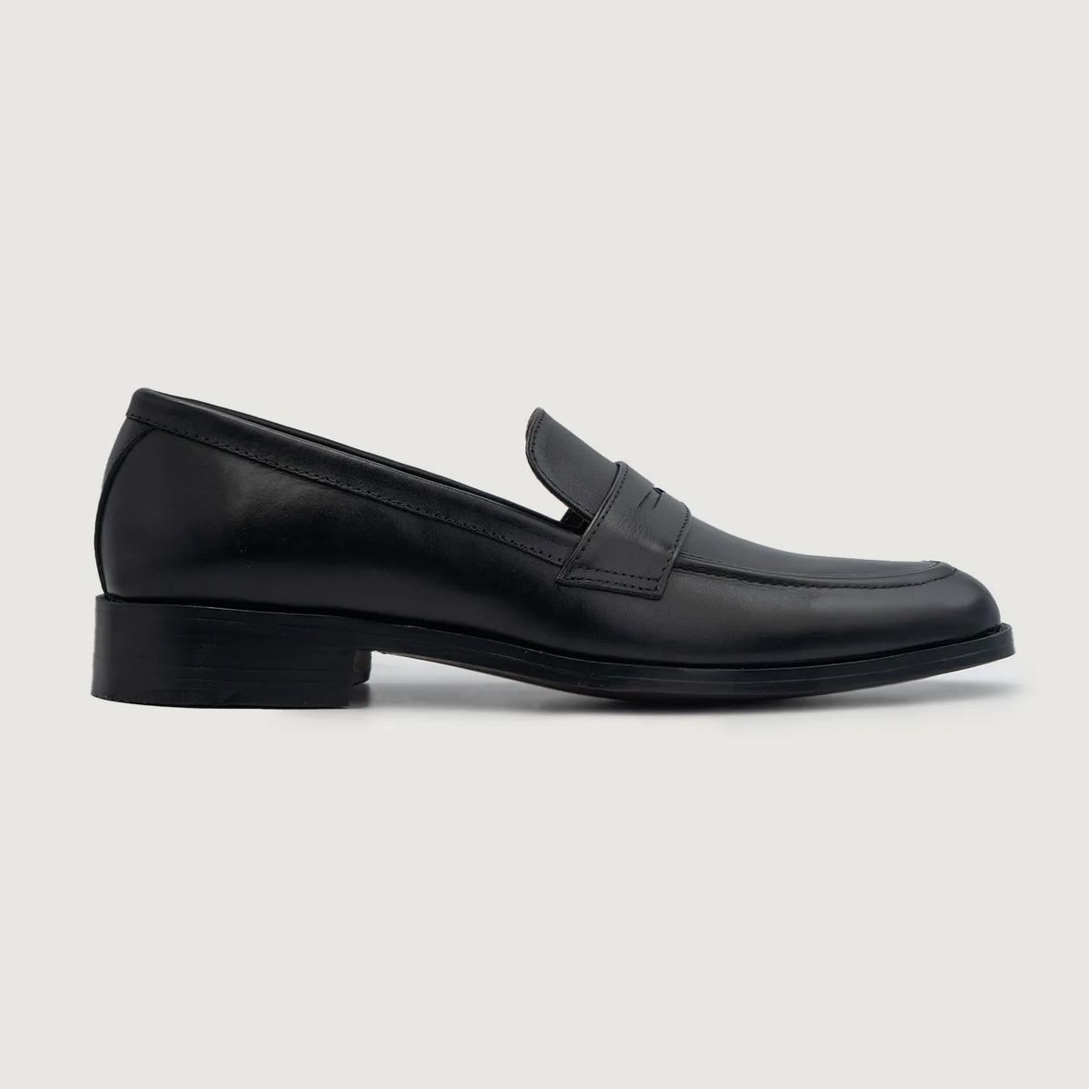 Black Full-Grain leather Loafers - Κατασκευή ραφής Goodyear & λεπτομέρεια μύτης παπουτσιού