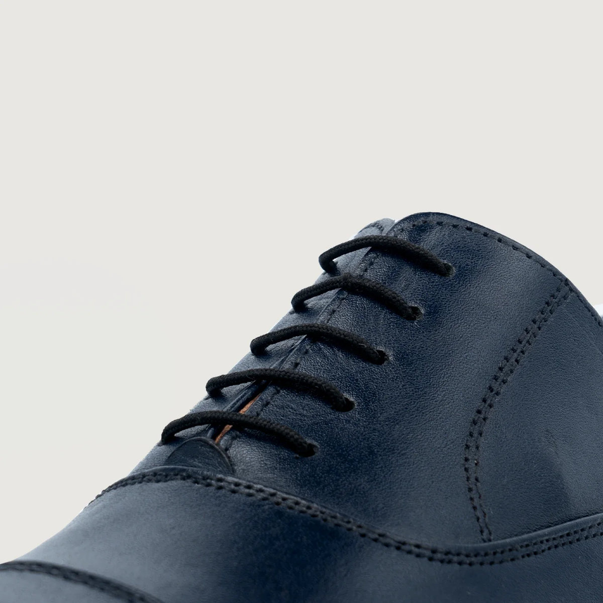 High-Traction Rubber Outsole & Lug Tread Pattern on Professor Oxford Midnight Μπλε Δερμάτινα παπούτσια Ανδρικό For Men