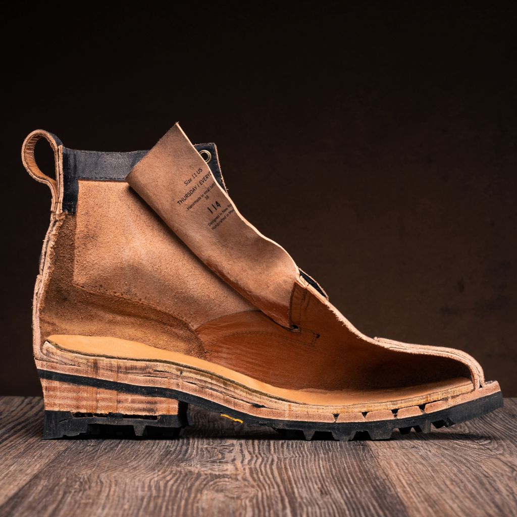 High-Traction Rubber Outsole & Lug Tread Pattern on Challenger Whiskey Δερμάτινα μποτάκια Ανδρικό
