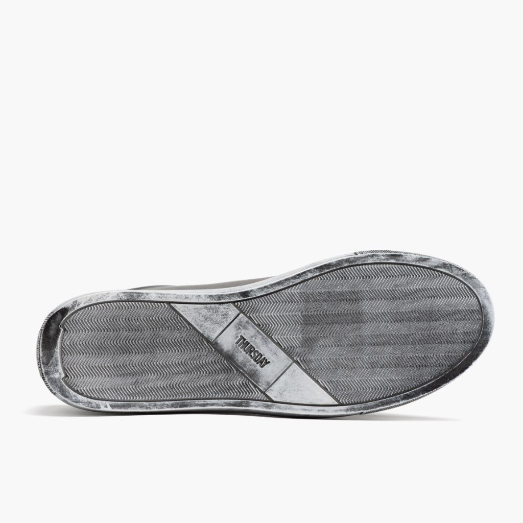 High-Traction Rubber Outsole & Lug Tread Pattern on Premier Low Top Distressed Grey Δερμάτινα sneakers Ανδρικό For Men