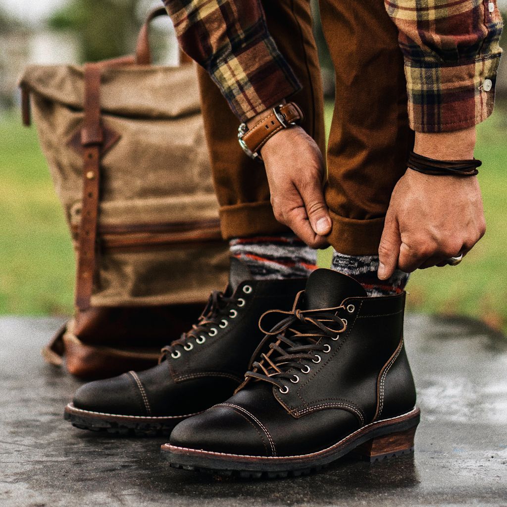 Cushioned Leather Insole & Ergonomic Arch Support Construction Detail