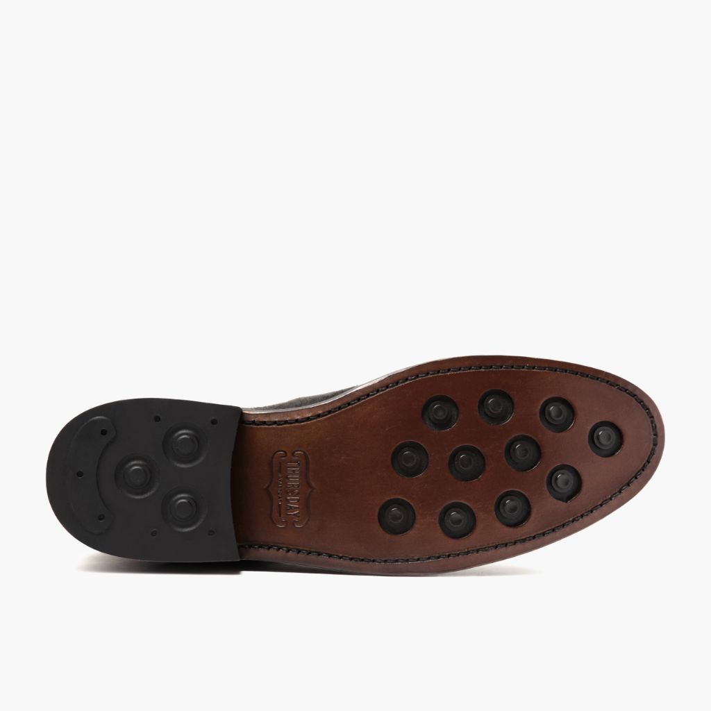 High-Traction Rubber Outsole & Lug Tread Pattern on Cavalier Shadow Grey Δερμάτινα μποτάκια Ανδρικό