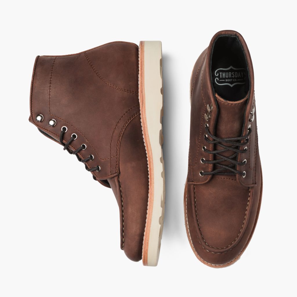High-Traction Rubber Outsole & Lug Tread Pattern on Diplomat Arizona Adobe Δερμάτινα μποτάκια Ανδρικό