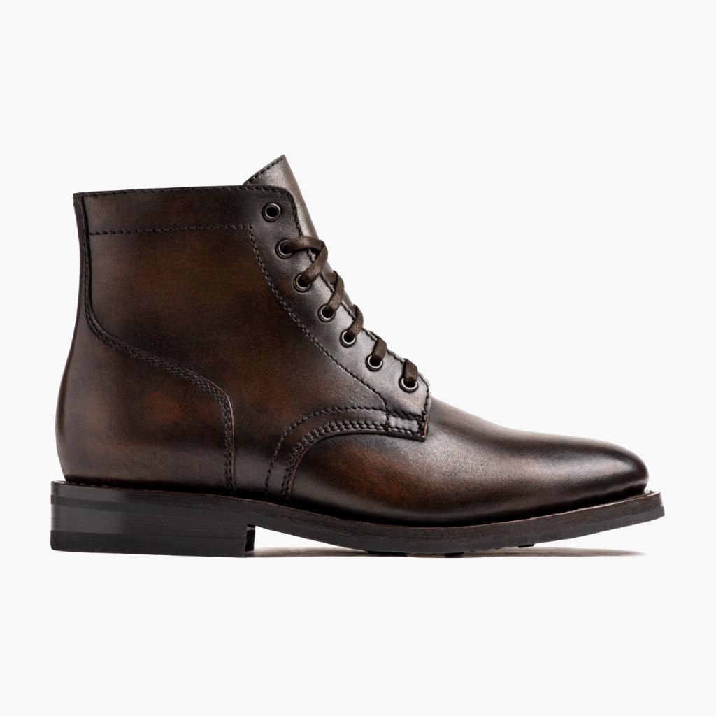 Black Full-Grain leather Boots - Κατασκευή ραφής Goodyear & λεπτομέρεια μύτης παπουτσιού