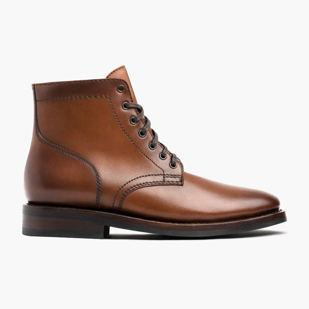 Classic Full-Grain leather Boots - Κατασκευή ραφής Goodyear & λεπτομέρεια μύτης παπουτσιού