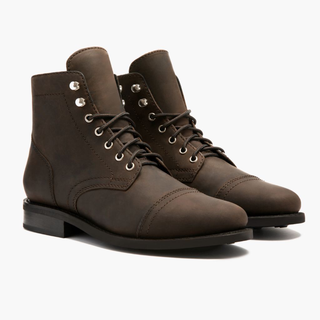 Classic Full-Grain leather Boots - Κατασκευή ραφής Goodyear & λεπτομέρεια μύτης παπουτσιού