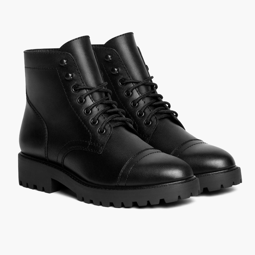 Black Full-Grain leather Boots - Κατασκευή ραφής Goodyear & λεπτομέρεια μύτης παπουτσιού