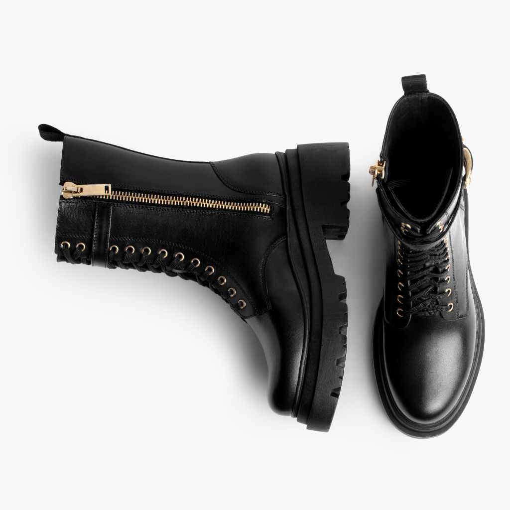 High-Traction Rubber Outsole & Lug Tread Pattern on Fatale Μαύρο & Gold Δερμάτινα μποτάκια Γυναικείο