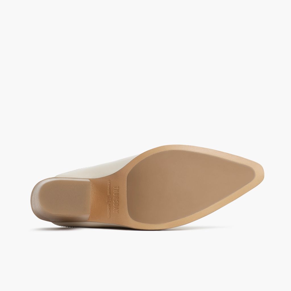 High-Traction Rubber Outsole & Lug Tread Pattern on Summer Ivory Δερμάτινα μποτάκια Γυναικείο
