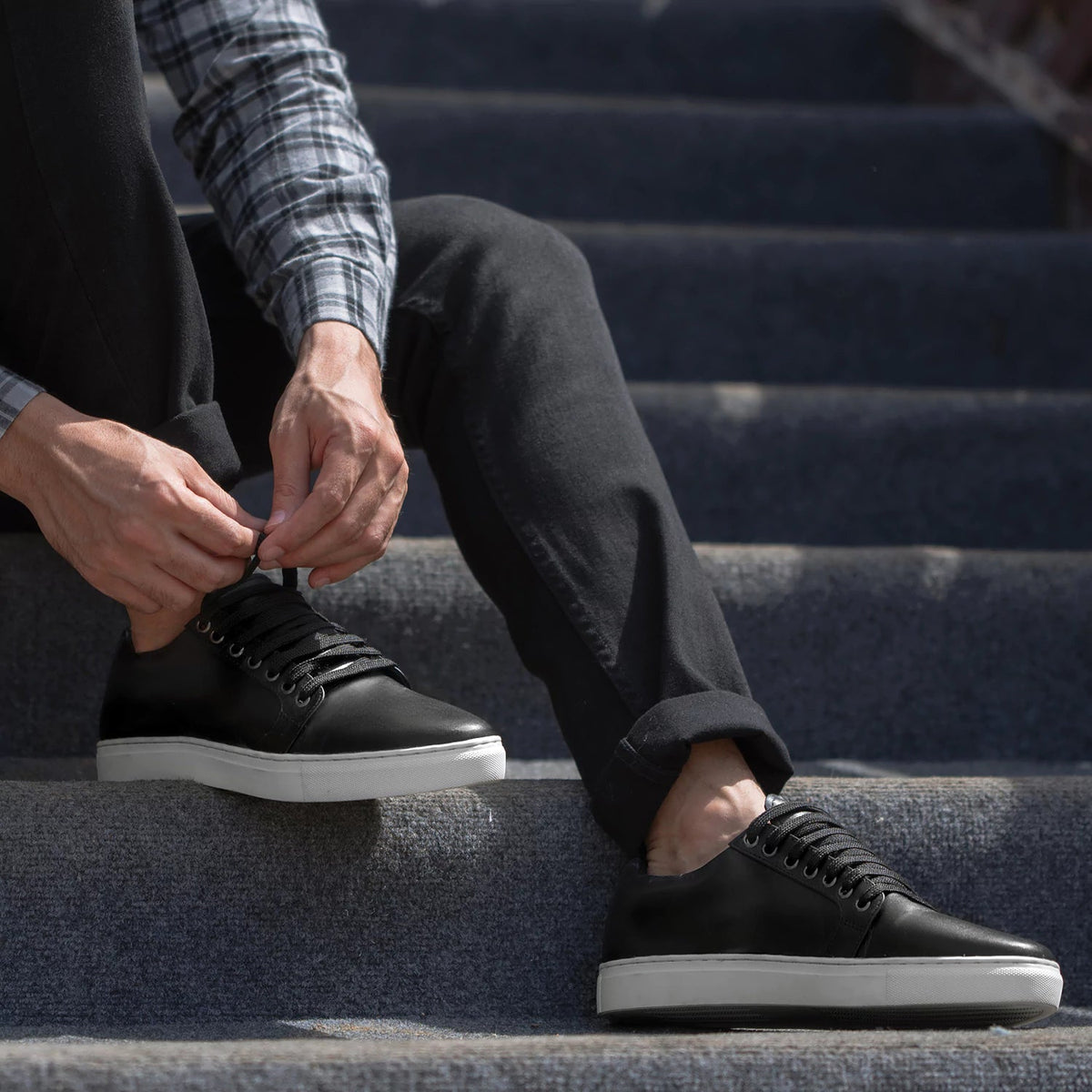 High-Traction Rubber Outsole & Lug Tread Pattern on Murphy Low Top Μαύρο Δερμάτινα sneakers Ανδρικό