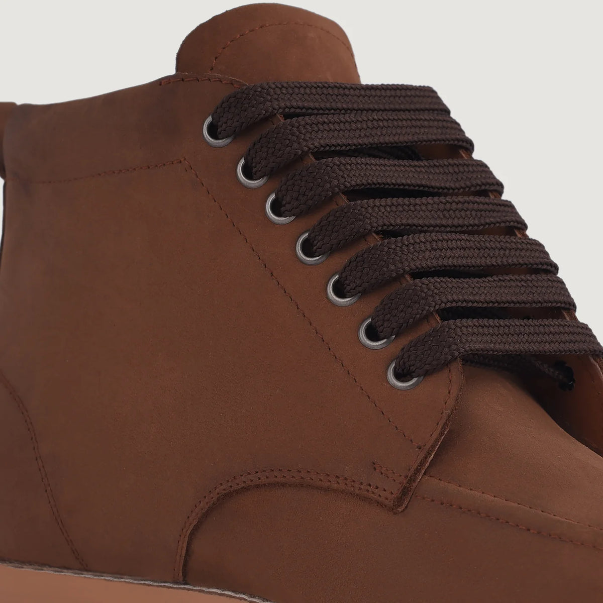 High-Traction Rubber Outsole & Lug Tread Pattern on Bearman Moc Toe Pull-up Καφέ Δερμάτινα μποτάκια Ανδρικό