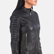 
Εσωτερική επένδυση Showing Quilted Polyester Lining & Δύο λειτουργικές εσωτερικές τσέπες