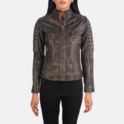 
Κοντινό πλάνο λεπτομέρειας of Band & Zipper Hardware on Adalyn Καπιτονέ Distressed Καφέ Δερμάτινο Μπουφάν Biker Γυναικείο