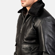 
Εσωτερική επένδυση Showing Quilted Viscose Lining & Δύο λειτουργικές εσωτερικές τσέπες