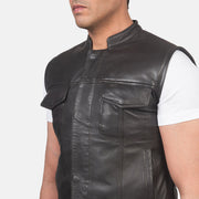 
Εσωτερική επένδυση Showing Quilted Polyester Lining & Δύο λειτουργικές εσωτερικές τσέπες