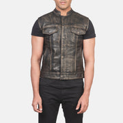 
Κοντινό πλάνο λεπτομέρειας of Band & Zipper with Button Flap Hardware on Atlas Moto Distressed Καφέ Δερμάτινο Γιλέκο Ανδρικό