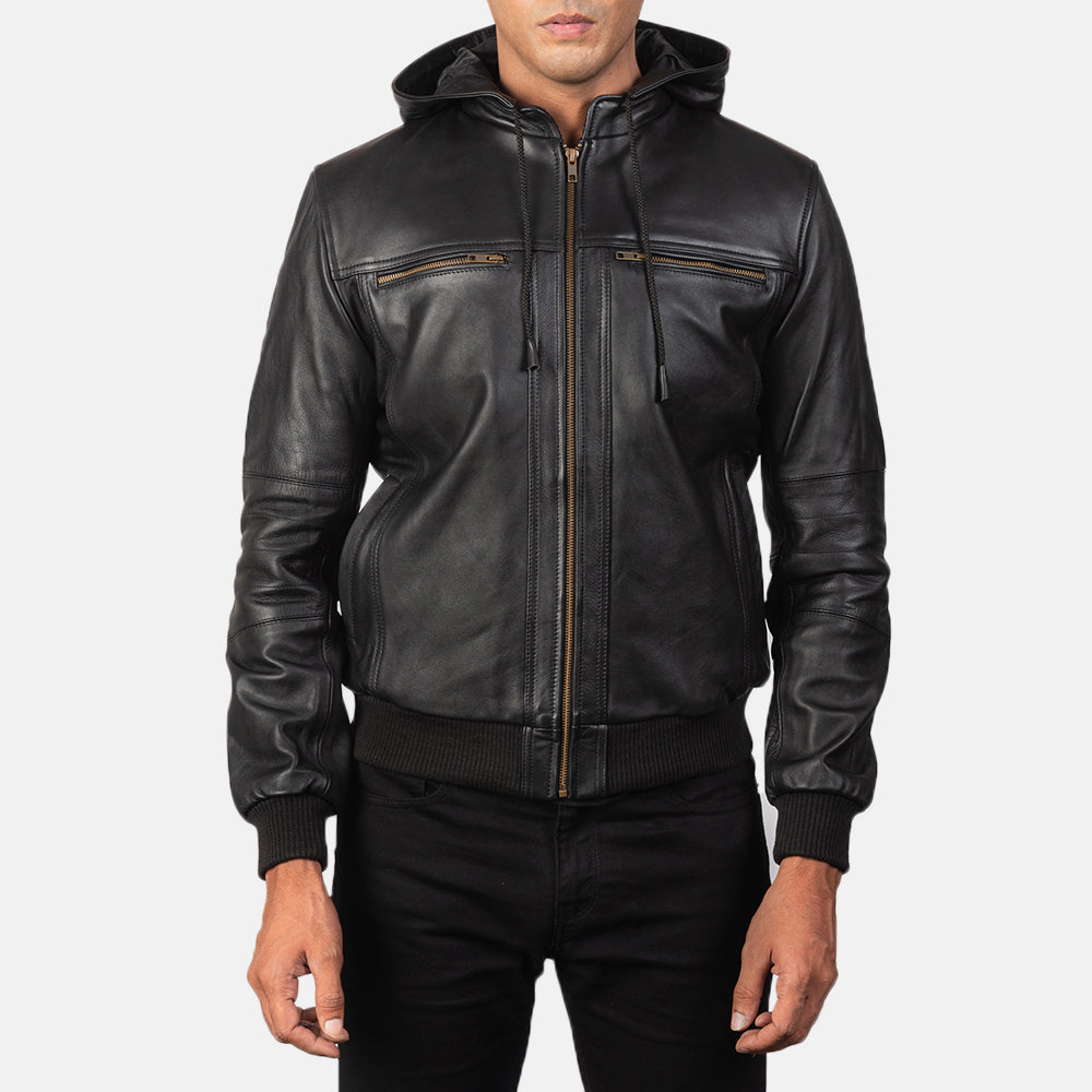
Bouncer Biz Black Leather Hooded Bomber Jacket - Πλαϊνή όψη που αναδεικνύει το κόψιμο των μανικιών