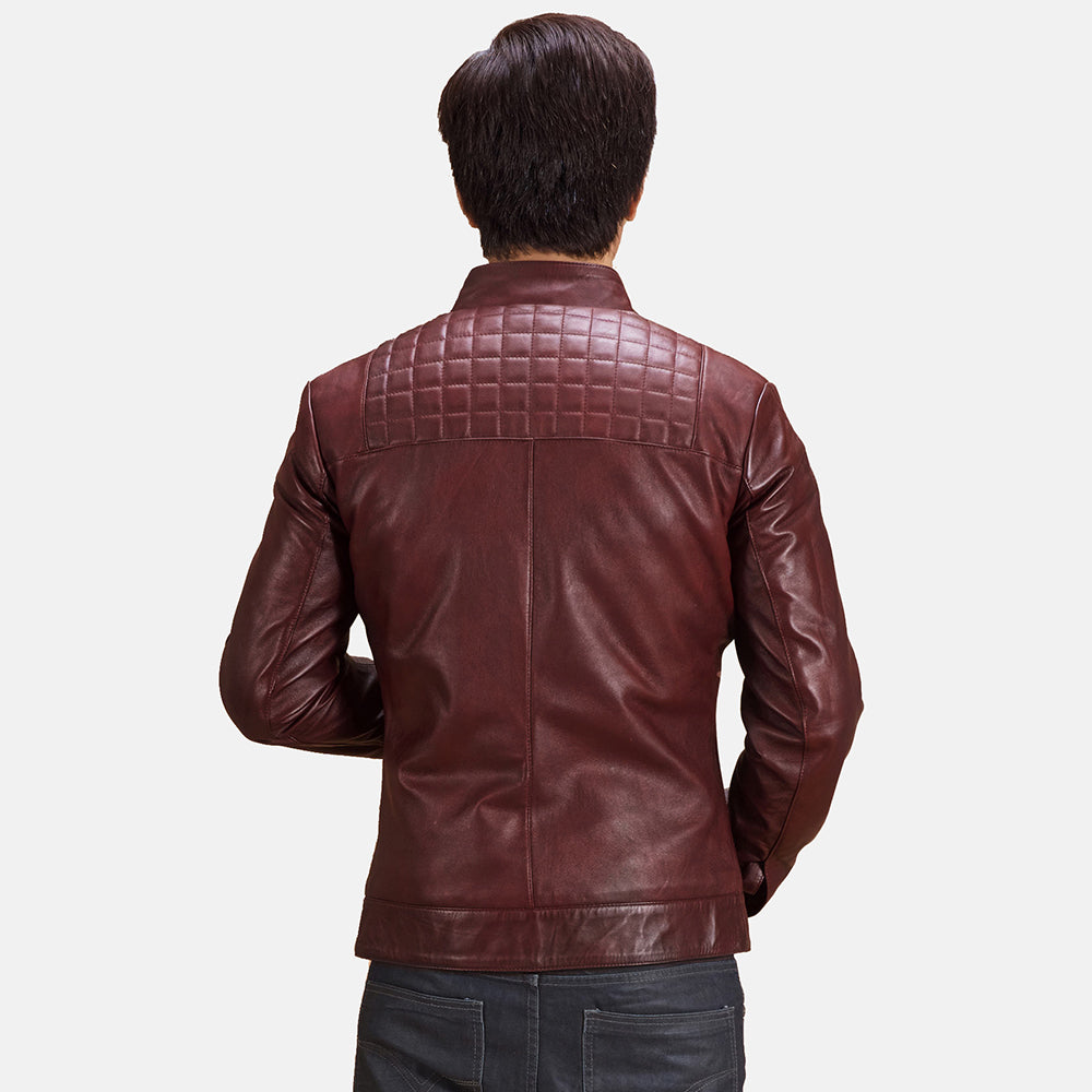 
Κοντινό πλάνο λεπτομέρειας of Band with Snap Button & Zipper Hardware on Burgunn Dee Μπορντό Δερμάτινο Μπουφάν Biker Ανδρικό