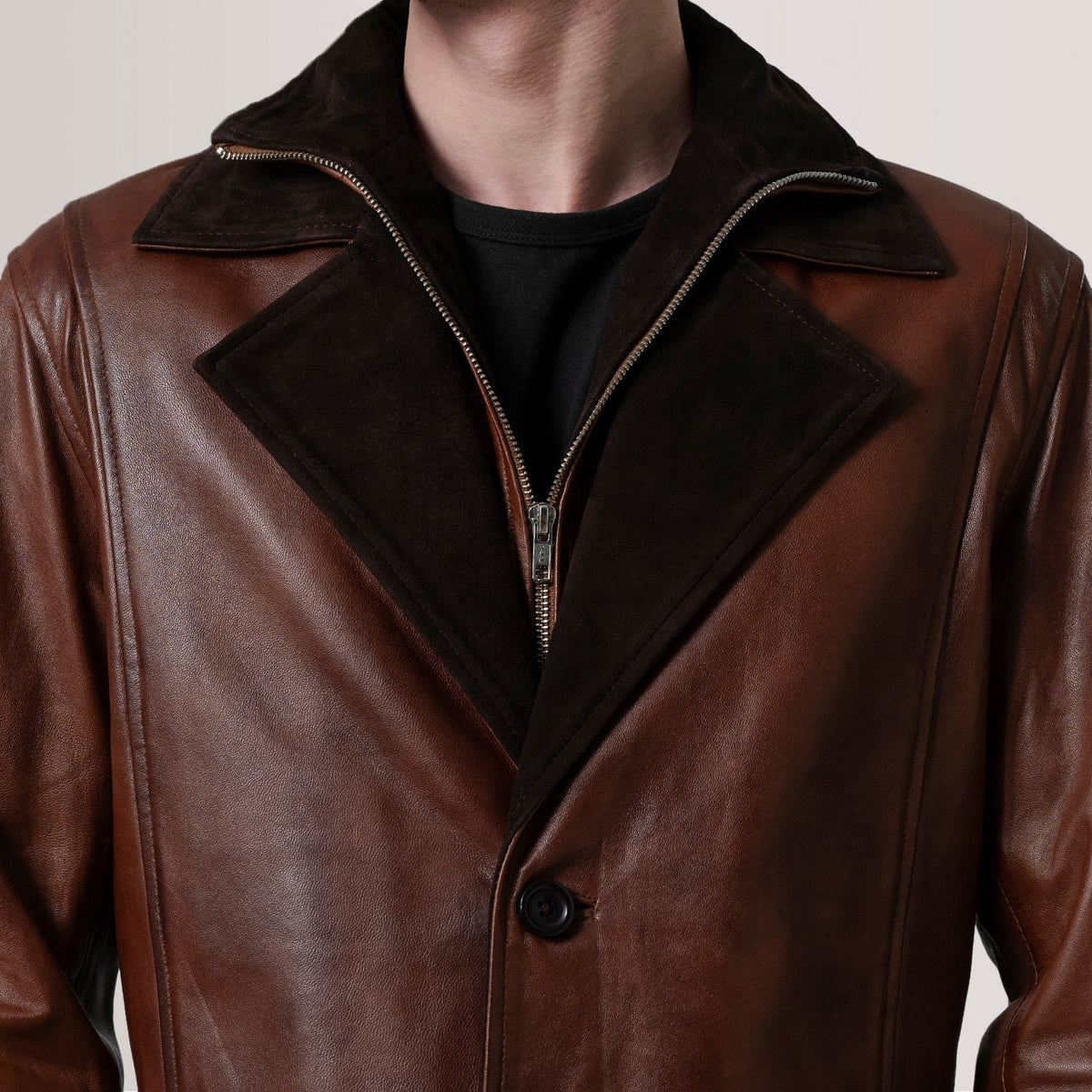 
Εσωτερική επένδυση Showing Quilted Polyester Lining & Δύο λειτουργικές εσωτερικές τσέπες