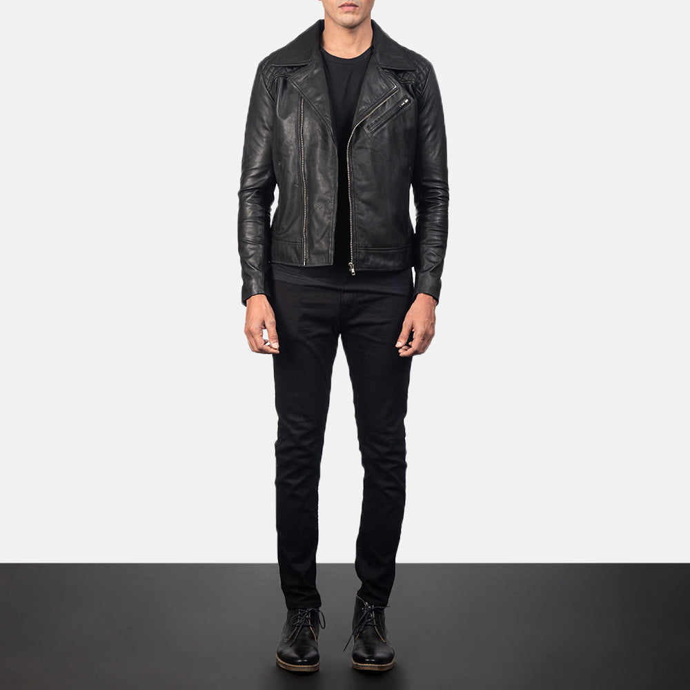 
Κοντινό πλάνο λεπτομέρειας of Notch & Zipper Hardware on Danny Quilted Brown Leather Biker Jacket
