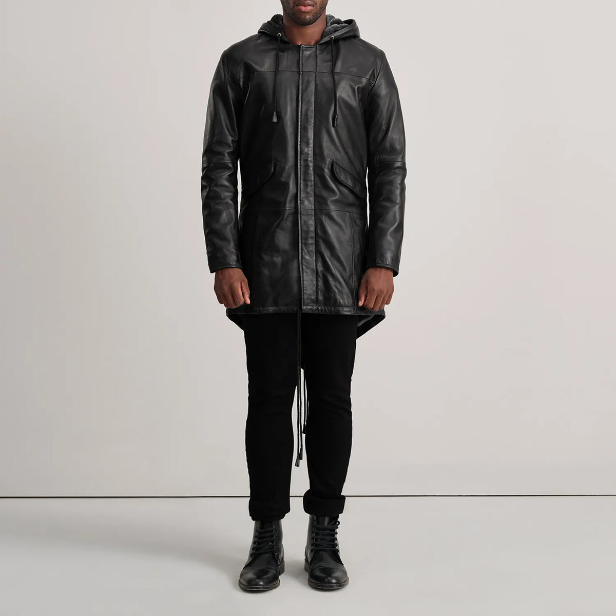 
Delvin Tan Leather Parka - Πλαϊνή όψη που αναδεικνύει το κόψιμο των μανικιών