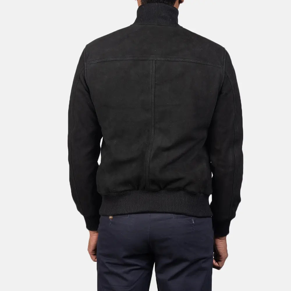 
Εσωτερική επένδυση Showing Quilted Polyester Lining & Δύο λειτουργικές εσωτερικές τσέπες