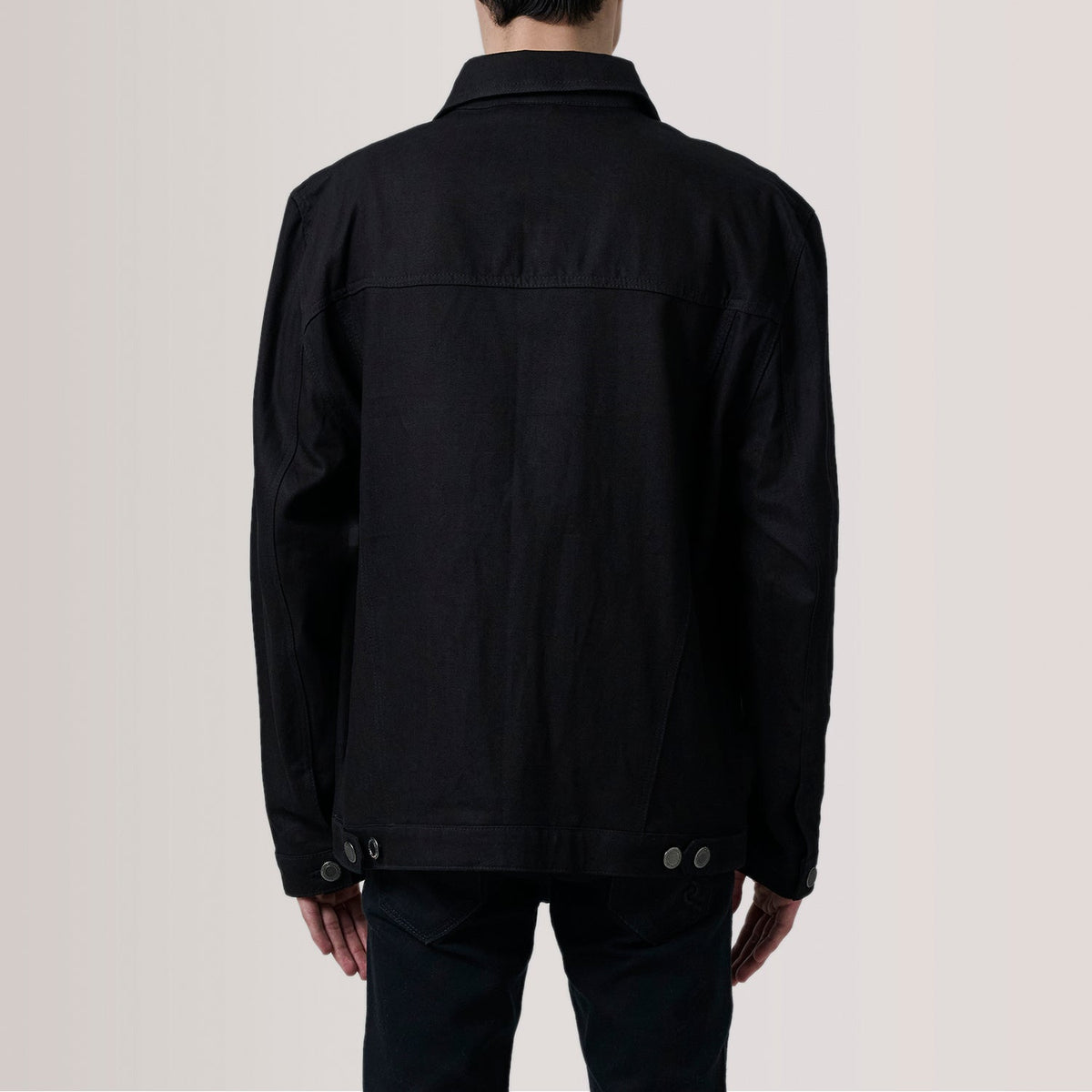 
Κοντινό πλάνο λεπτομέρειας of Classic Collar & Heavy-Duty Zipper Hardware on Eddie Μαύρο Oversized Denim Trucker Δερμάτινο Μπουφάν Ανδρικό For Men