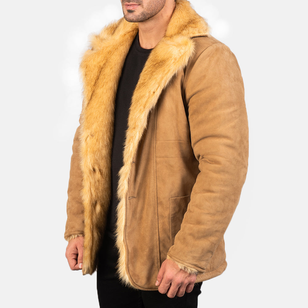 Close-Up Detail of Notch &amp; Button Hardware on Men's Furlong Beige Leather Coat
