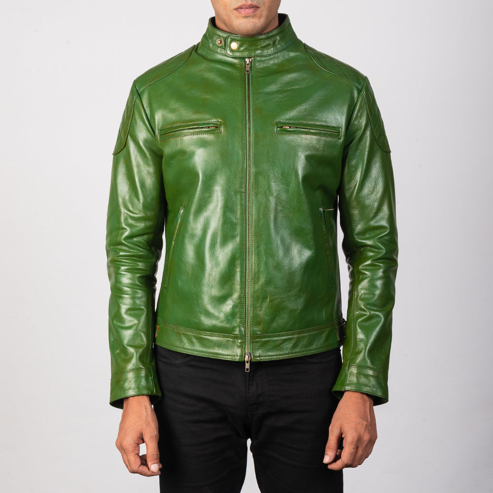 
Gatsby Quilted Green Leather Biker Jacket - Πλαϊνή όψη που αναδεικνύει το κόψιμο των μανικιών
