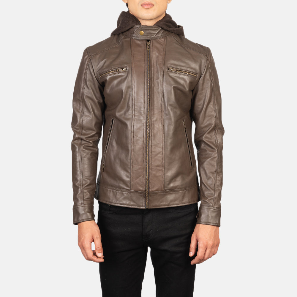
Κοντινό πλάνο λεπτομέρειας of Band with Snap Button & Zipper Hardware on Hector Καφέ Hooded Δερμάτινο Μπουφάν Biker Ανδρικό