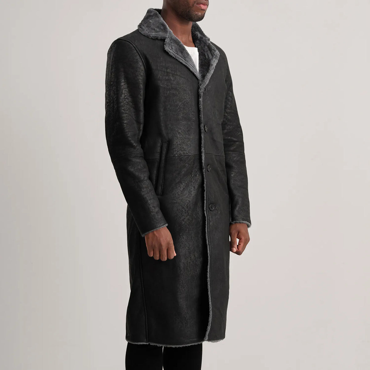 
Distressed Black Sheepskin Snuffed Aviator Jacket - Πίσω όψη με εφαρμογή στους ώμους & καθαρό στρίφωμα