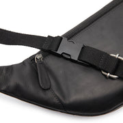 
Solid Antique Brass Hardware & Heavy-Duty Dual Zipper Detail on Vernio Δερμάτινο τσαντάκι μέσης