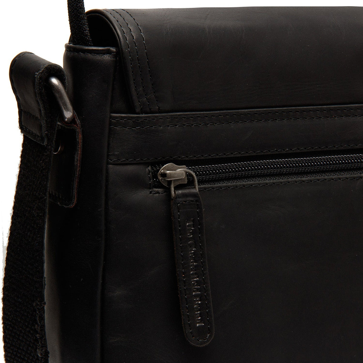 
Εσωτερική επένδυση Showing Dedicated Padded Laptop Sleeve & Multi-Compartment Organization