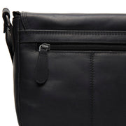 
Εσωτερική επένδυση Showing Dedicated Padded Laptop Sleeve & Multi-Compartment Organization