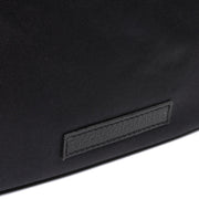 
Εσωτερική επένδυση Showing Dedicated Padded Laptop Sleeve & Multi-Compartment Organization
