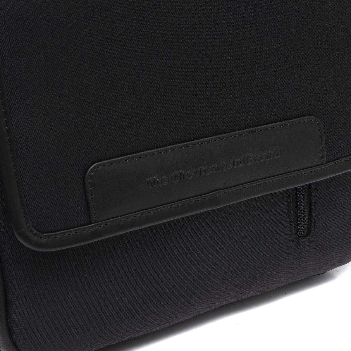 
Εσωτερική επένδυση Showing Dedicated Padded Laptop Sleeve & Multi-Compartment Organization