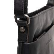 
Εσωτερική επένδυση Showing Dedicated Padded Laptop Sleeve & Multi-Compartment Organization