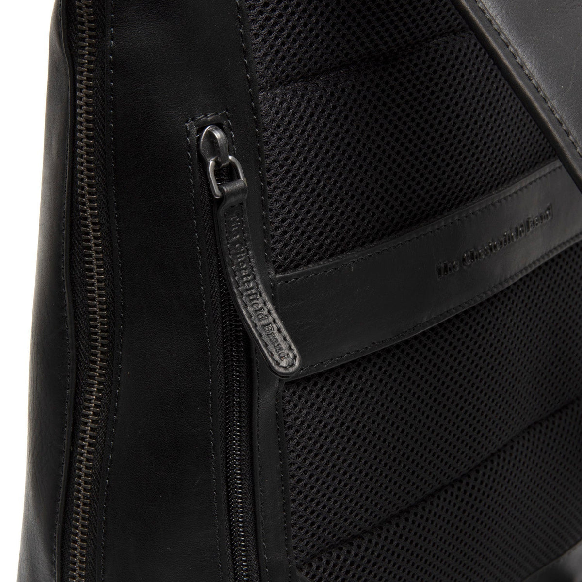 Εσωτερική επένδυση Showing Dedicated Padded Laptop Sleeve & Multi-Compartment Organization