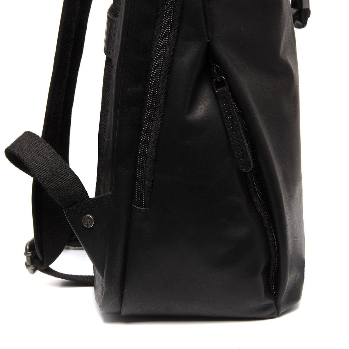 
Εσωτερική επένδυση Showing Dedicated Padded Laptop Sleeve & Multi-Compartment Organization