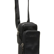 
Tailored Rib Cuffs & Hem Craftsmanship Construction Detail on Valdes Γνήσιο δέρμα full grain Phone Bag