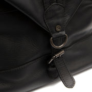 
Solid Antique Brass Hardware & Heavy-Duty Dual Zipper Detail on Portsmouth II Δερμάτινος ταξιδιωτικός σάκος