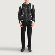
Liberte Illinois Μαύρο Leather Varsity Δερμάτινο Μπουφάν Ανδρικό - Πλαϊνή όψη που αναδεικνύει το κόψιμο των μανικιών