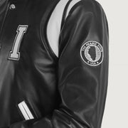 
Εσωτερική επένδυση Showing Quilted Polyester Lining & Δύο λειτουργικές εσωτερικές τσέπες