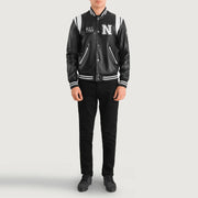 
Liberte New York Μαύρο Leather Varsity Δερμάτινο Μπουφάν Ανδρικό - Πλαϊνή όψη που αναδεικνύει το κόψιμο των μανικιών