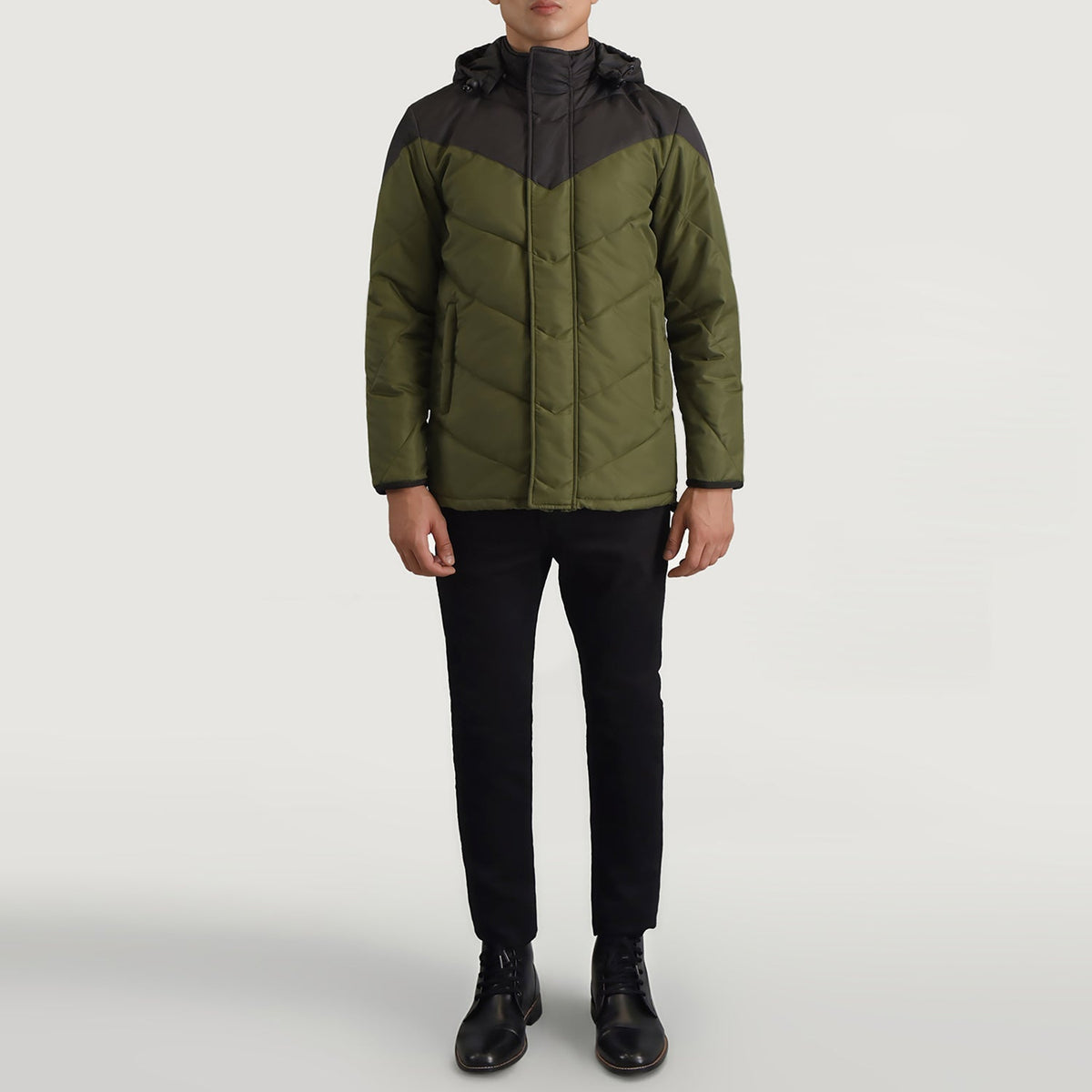 
Luka Μαύρο & Χακί Hooded Puffer Δερμάτινο Μπουφάν Ανδρικό - Πλαϊνή όψη που αναδεικνύει το κόψιμο των μανικιών