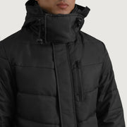 
Εσωτερική επένδυση Showing Quilted Viscose Lining & Δύο λειτουργικές εσωτερικές τσέπες