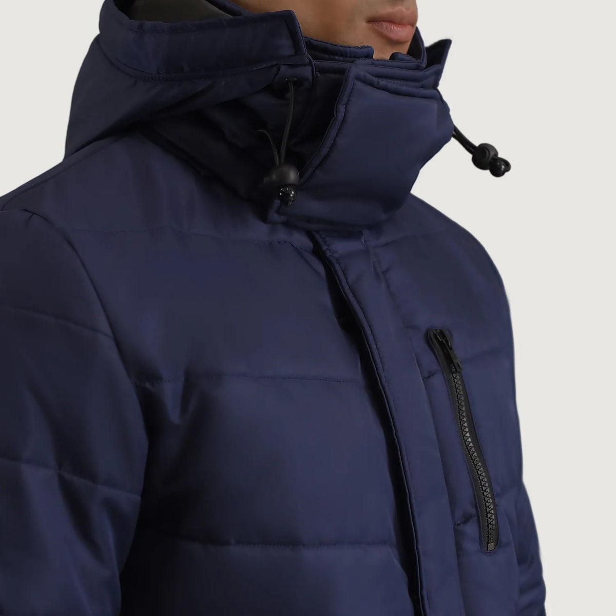 
Εσωτερική επένδυση Showing Quilted Viscose Lining & Δύο λειτουργικές εσωτερικές τσέπες