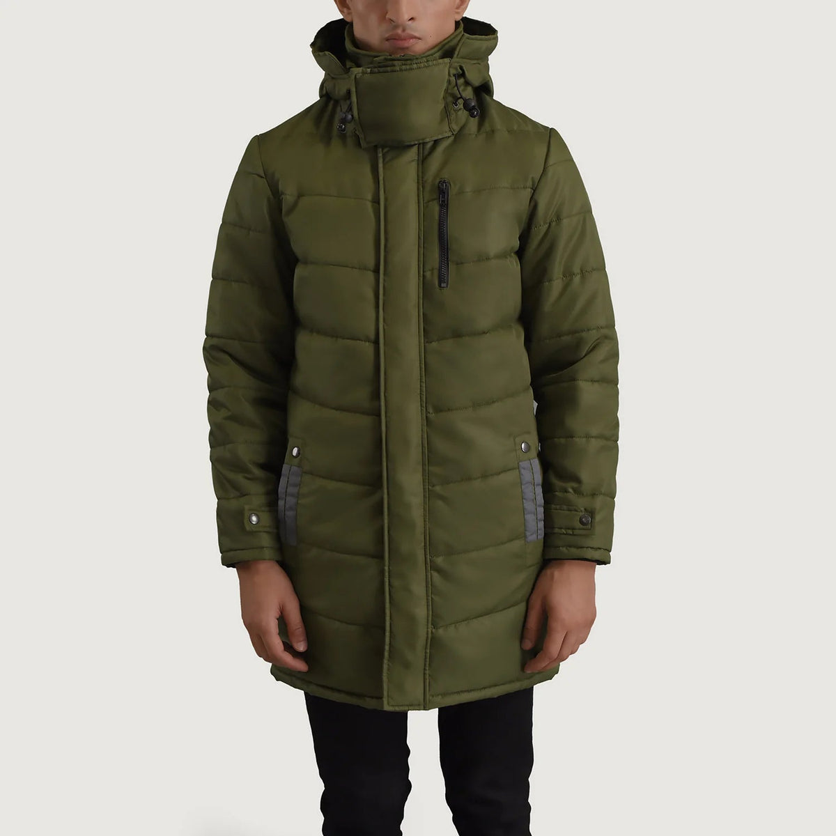 
Κοντινό πλάνο λεπτομέρειας of Classic Collar & Zipper With Snap Button Placket Hardware on Moore Χακί Hooded Parka Ανδρικό