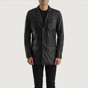 
Κοντινό πλάνο λεπτομέρειας of Band & Button Hardware on Ray Cutler Black Leather Blazer