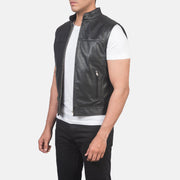 
Black Cowhide &Amp; Sheepskin Leather Biker Jacket - Πίσω όψη με εφαρμογή στους ώμους & καθαρό στρίφωμα